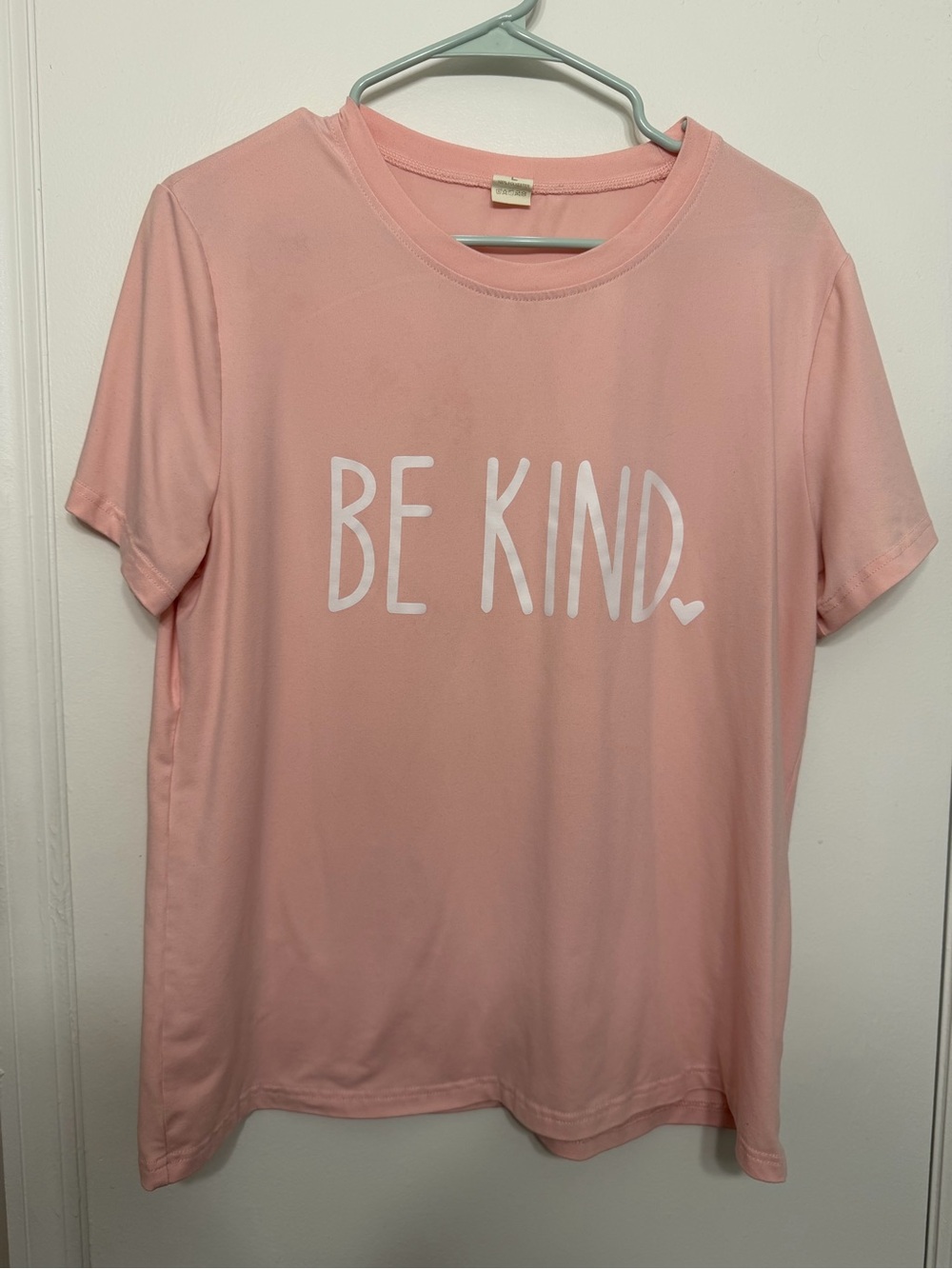 Women’s Be Kind Graphic Tee